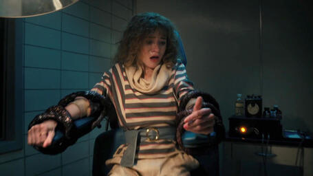 Stranger Things (2016) - S04E08 - Papa - cover.jpg
